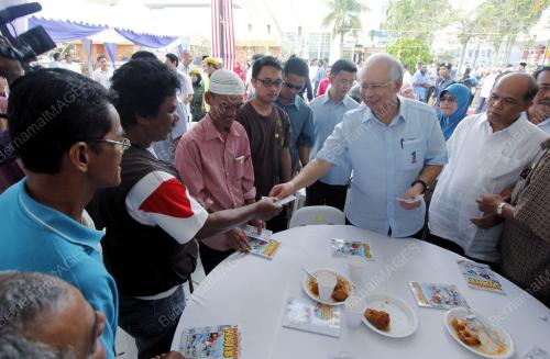 PH07_04022012_NAJIB