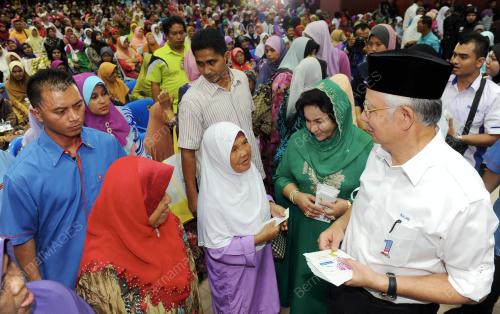 PH07_04082013_PM_ZAKAT