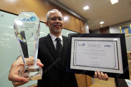 PH07_04102016_GIFA_AWARD