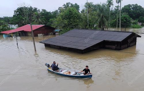 PH07_04122013_BANJIR