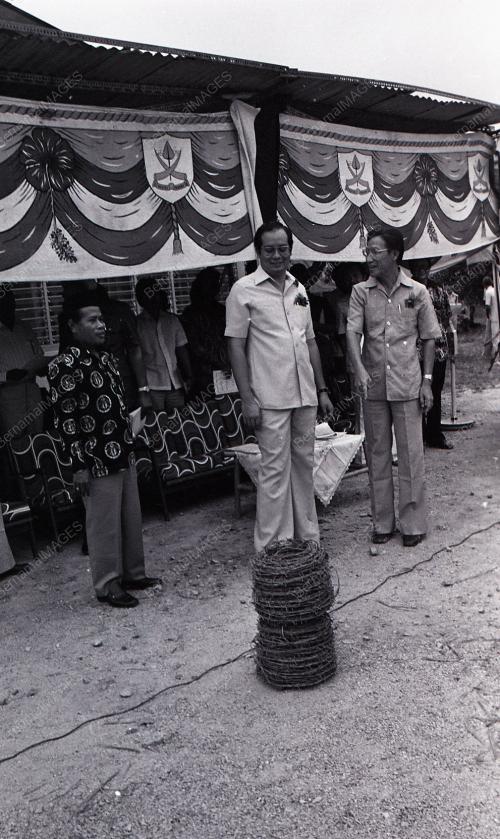 MOHD NAJIB TUN ABDUL RAZAK