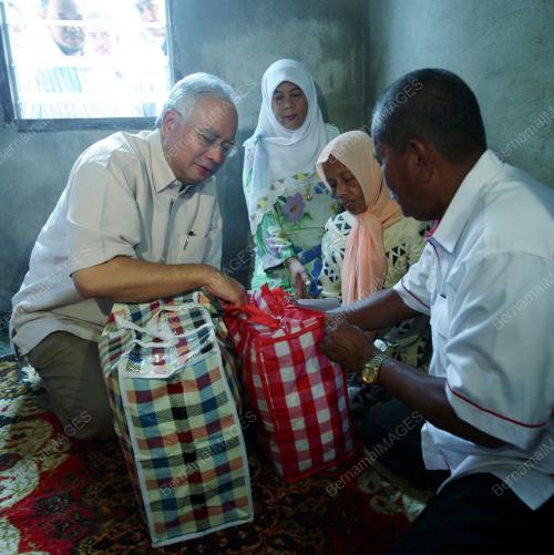 MOHD NAJIB TUN ABDUL RAZAK