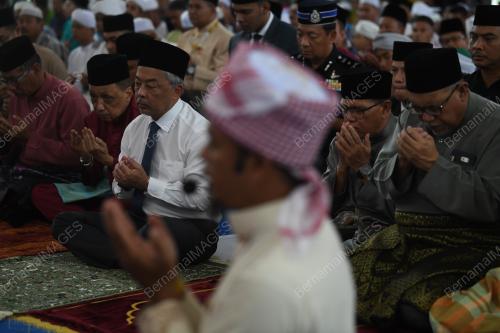 AL-SULTAN ABDULLAH RI'AYATUDDIN AL-MUSTAFA BILLAH