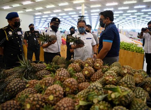 DATUK SERI ALEXANDER NANTA LINGGI