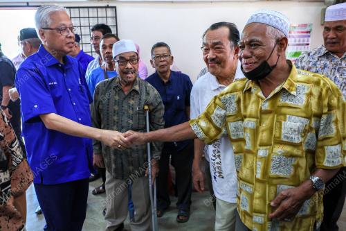 DATUK SERI ISMAIL SABRI YAAKOB