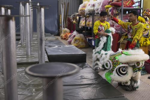 TARIAN SINGA REMAJA MELAYU