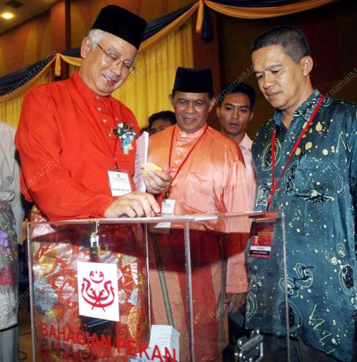 MOHD NAJIB TUN RAZAK