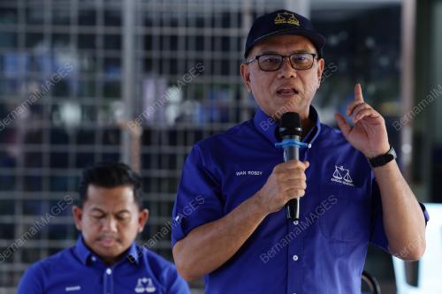 DATUK SERI WAN ROSDY WAN ISMAIL