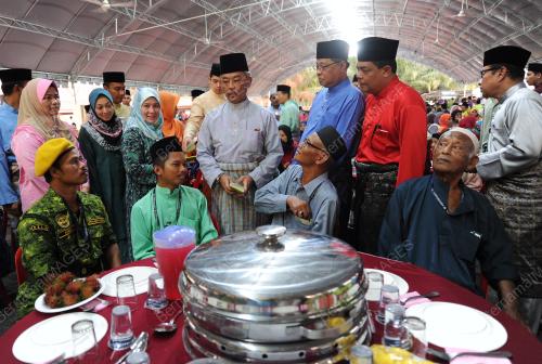 PH07_10062016_BERBUKA