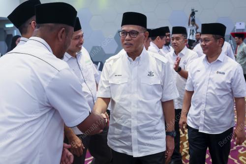 DATUK SERI WAN ROSDY WAN ISMAIL
