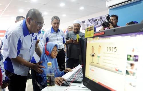 PH07_11082016_JAILANI_INTERNET