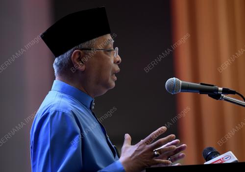 DATUK SERI ISMAIL SABRI YAAKOB