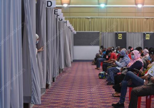 SUNTIK VAKSIN COVID-19