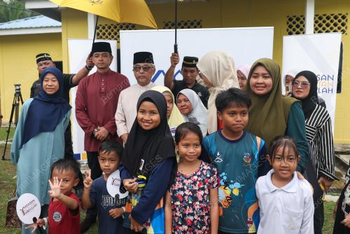 AL-SULTAN ABDULLAH RI'AYATUDDIN AL-MUSTAFA BILLAH SHAH