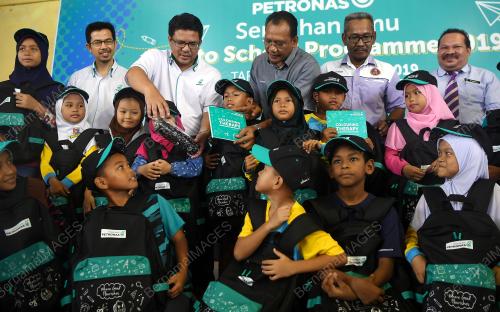 PH07_12112019_KEMBALI_SEKOLAH_BN201911117284