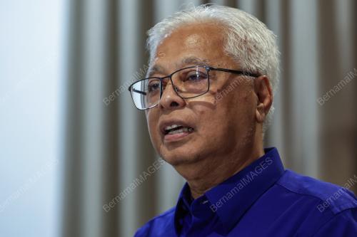 DATUK SERI ISMAIL SABRI YAAKOB