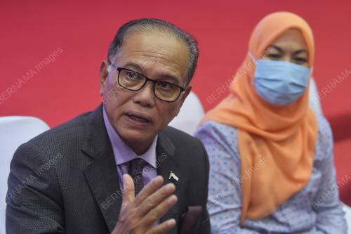 DATUK SERI WAN ROSDY WAN ISMAIL