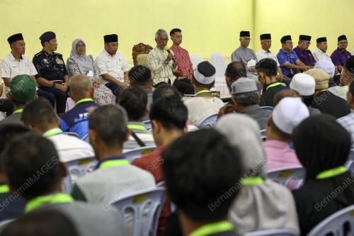 AL-SULTAN ABDULLAH RI'AYATUDDIN AL-MUSTAFA BILLAH SHAH
