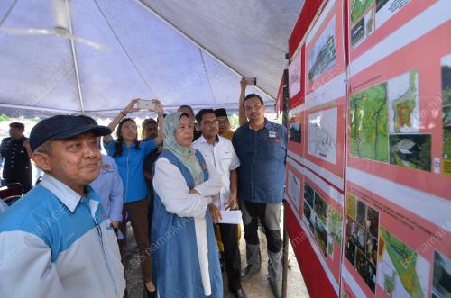 ZURAIDA KAMARUDDIN