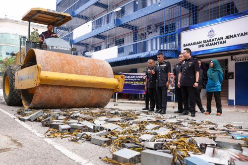 ACP WAN ZAHARI WAN BUSU