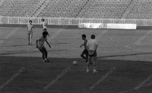 PH07_14012015_LATIHAN_BOLA