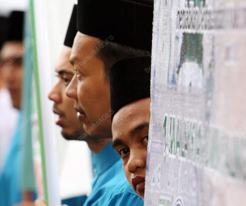 PH07_15022011_MAULIDUL_RASUL