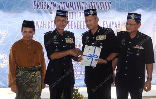 PH07_15042016_POLIS