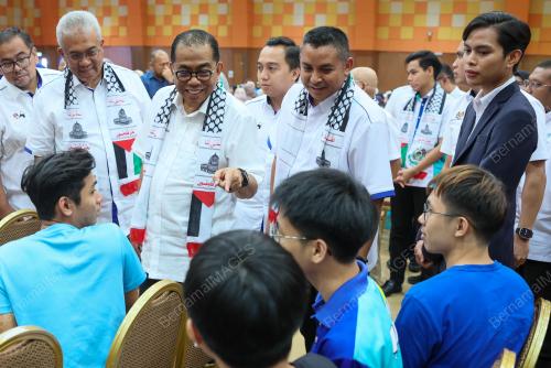 DATUK SERI MOHAMED KHALED NORDIN