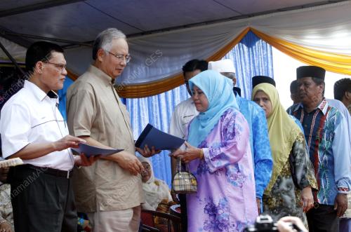MOHD NAJIB TUN ABDUL RAZAK