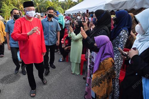 DATUK SERI ISMAIL SABRI YAAKOB