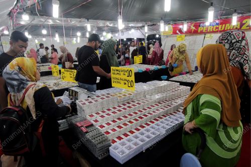 TINJAUAN PERSIAPAN AIDILFITRI