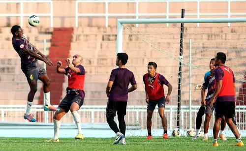 PH07_16102014_BOLA