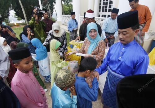 TENGKU ABDULLAH SULTAN AHMAD SHAH