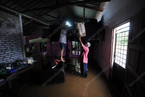 PH07_18122014_BANJIR