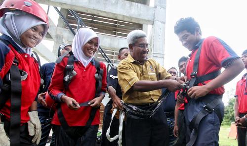 ABDUL HADI AWANG KECHIL