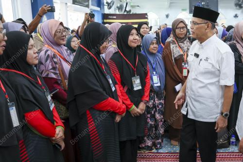 DATUK SERI WAN ROSDY WAN ISMAIL
