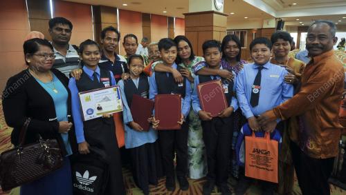 PH07_20112015_PELAJAR_UPSR