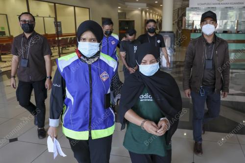 WANITA DIDENDA RM5,000 BERI MAKLUMAT PALSU