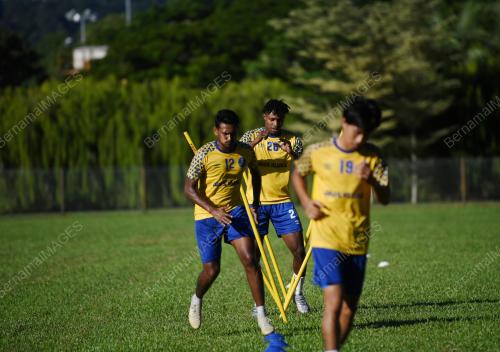 LATIHAN PASUKAN BOLA PAHANG