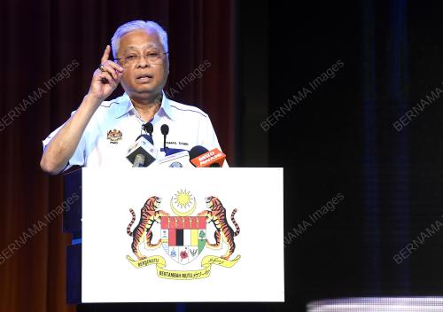DATUK SERI ISMAIL SABRI YAAKOB