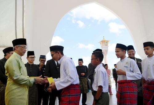 PH07_22022019_AGONG_BN201902211314