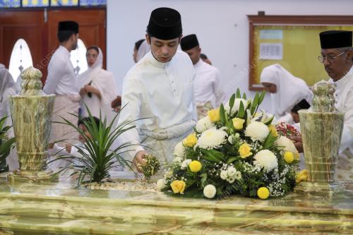 TENGKU HASSANAL IBRAHIM ALAM SHAH