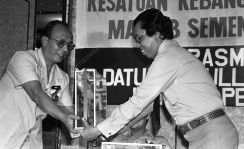 PH07_22102015_PERSIDANGAN