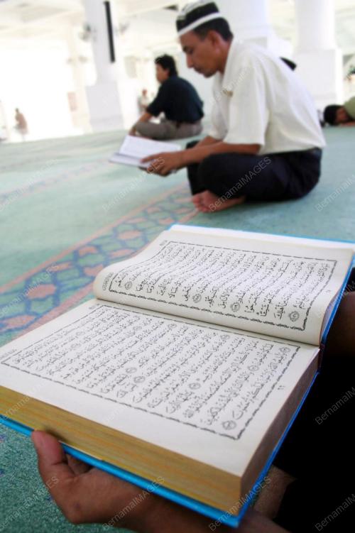 PH07_26072012_QURAN01