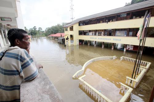 PH07_27012017_BANJIR