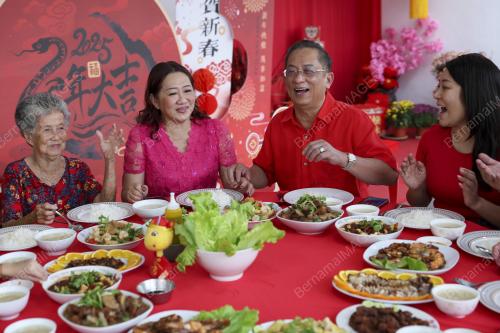 MAKAN BESAR TAHUN BAHARU CINA