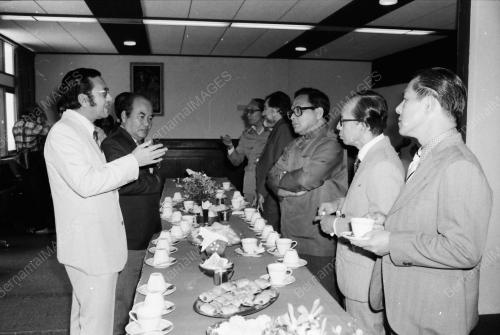 DR. MAHATHIR BIN MOHAMAD