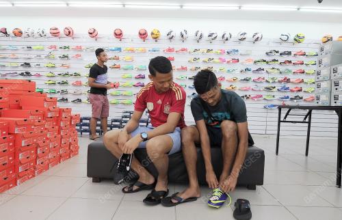 PH07_28102014_KASUT_BOLA