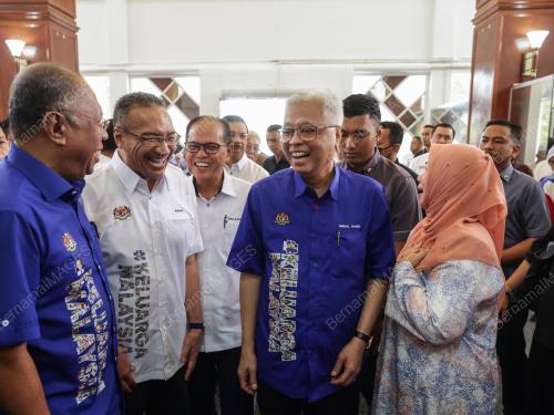 DATUK SERI ISMAIL SABRI YAAKOB