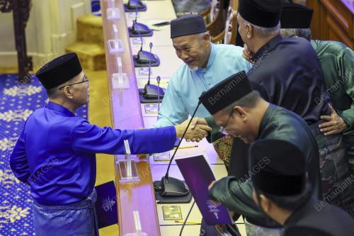 DATUK SERI WAN ROSDY WAN ISMAIL